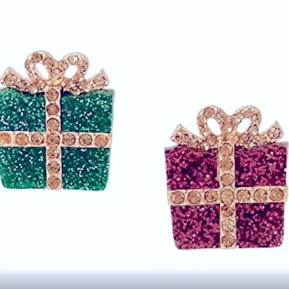 New Betsey Johnson Christmas Present Mismatched Stud Earrings - Picture 7 of 12
